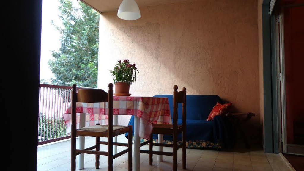 Naxos Enjoy Apartments Джардини Наксос Екстериор снимка